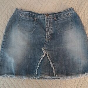 Vintage Bacinni Y2K Denim Frayed Hem Skort Sz 8 EUC